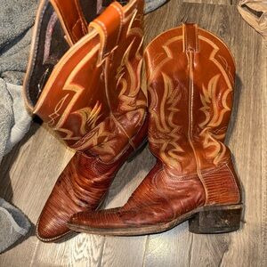 Justin Boots Cognac Brown Western Embroidered Leather Cowboy Boots